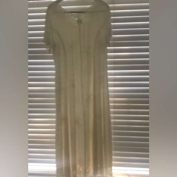 ISHA LONG WHITE DRESS - Picture 2 of 3